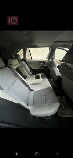 تۆیۆتا ڕاڤ 4